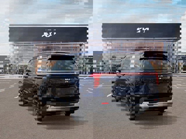 New 2026 Kia Carnival LX image 4