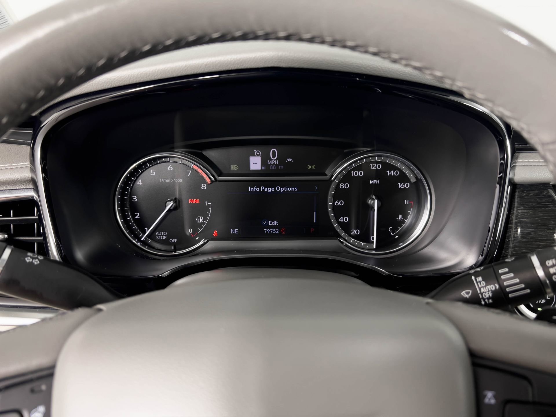 Used 2022 Cadillac XT6 Premium Luxury image 26