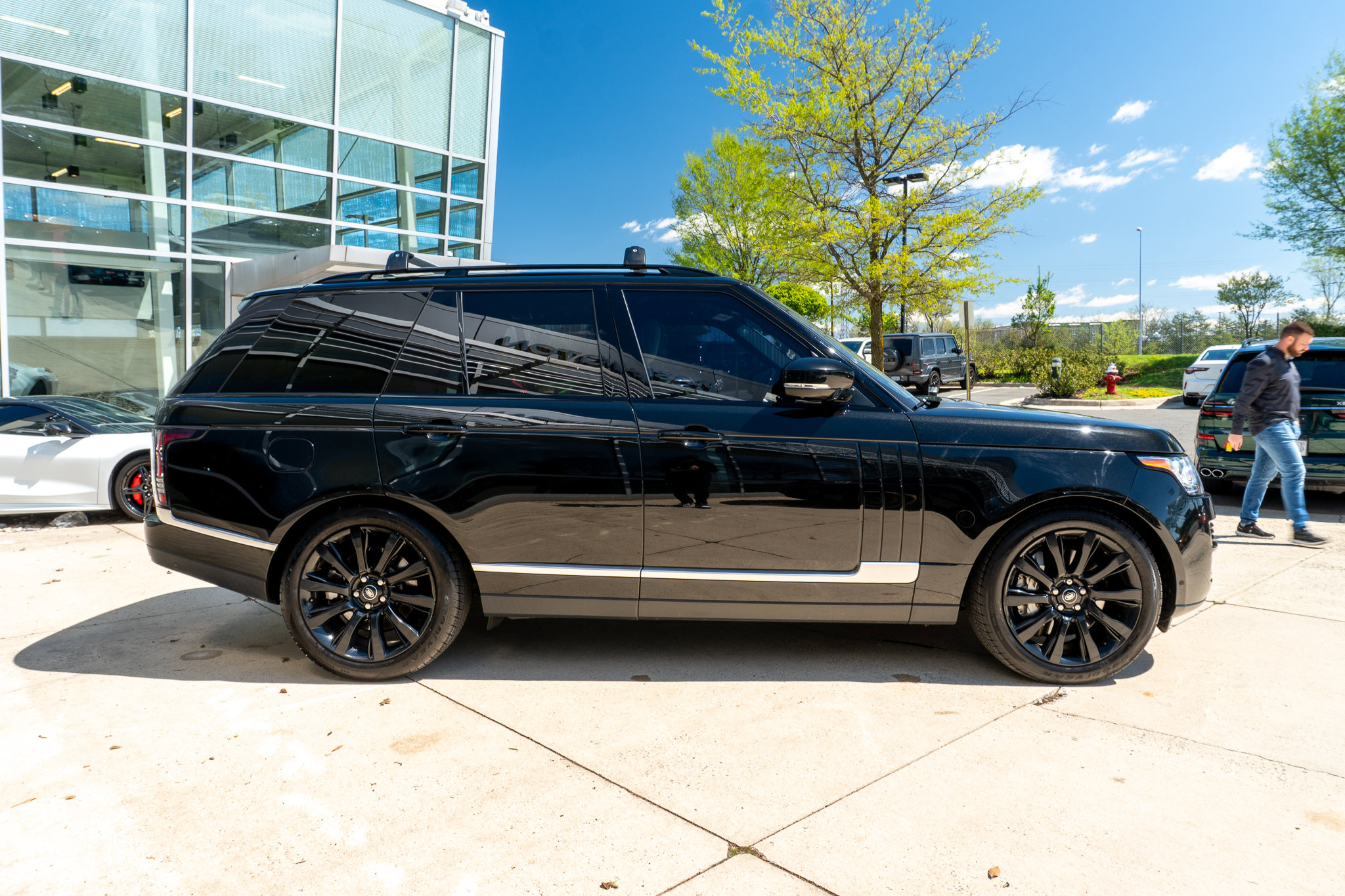 Used 2016 Land Rover Range Rover Supercharged image 8
