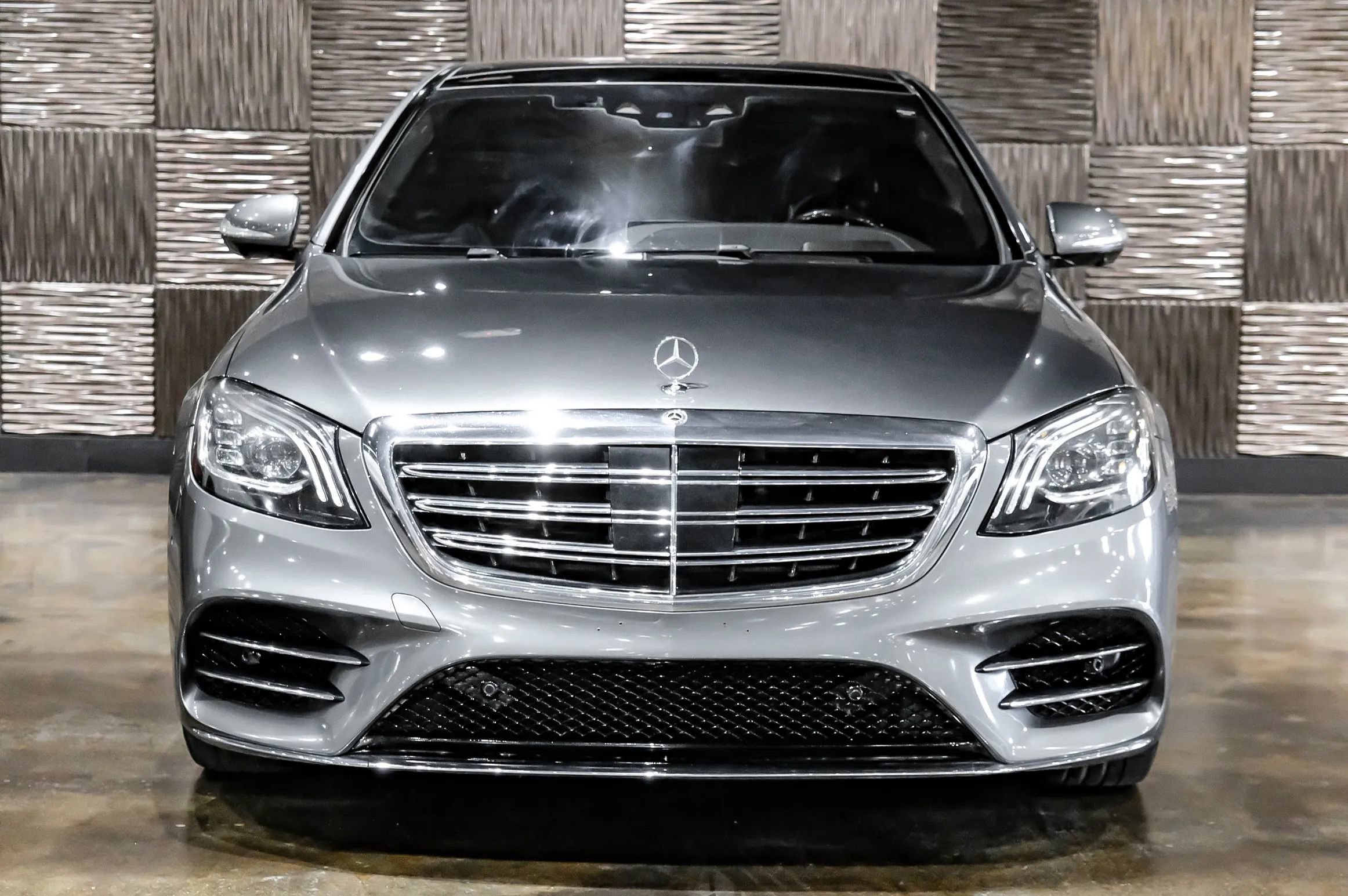 Used 2019 Mercedes-Benz S 560 Sedan image 6