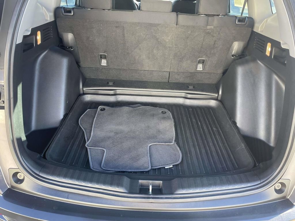 Used 2020 Honda CR-V LX image 46