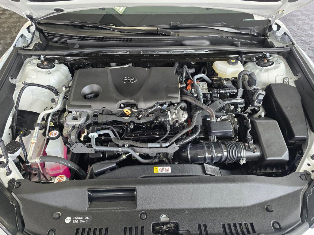 Used 2025 Toyota Camry LE FWD image 9