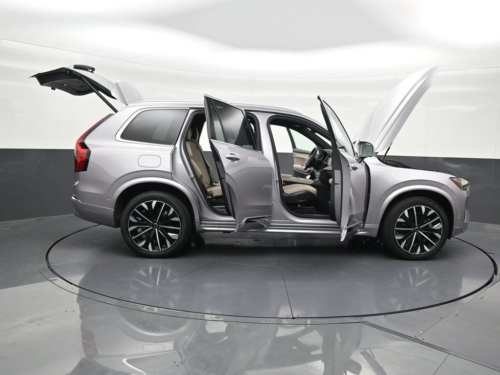 New 2026 Volvo XC90 B6 Plus w/ Protection Package Premier AWD/4WD image 30