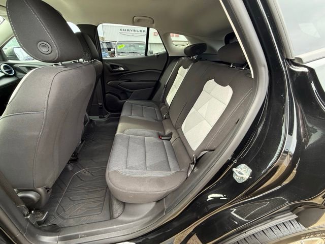 Used 2024 Chevrolet Trax LS w/ LS Convenience Package image 10