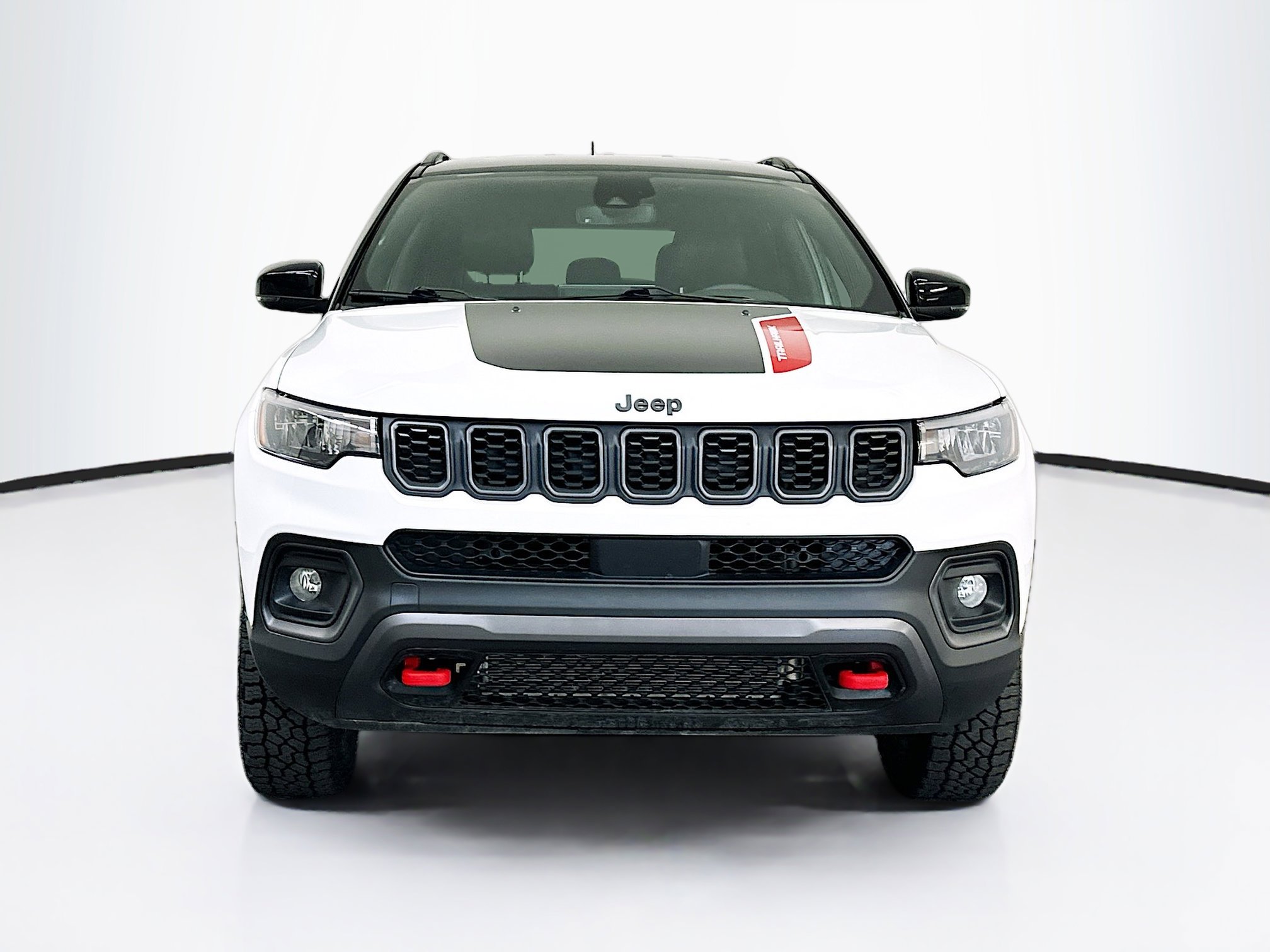 Used 2025 Jeep Compass Trailhawk AWD/4WD image 2