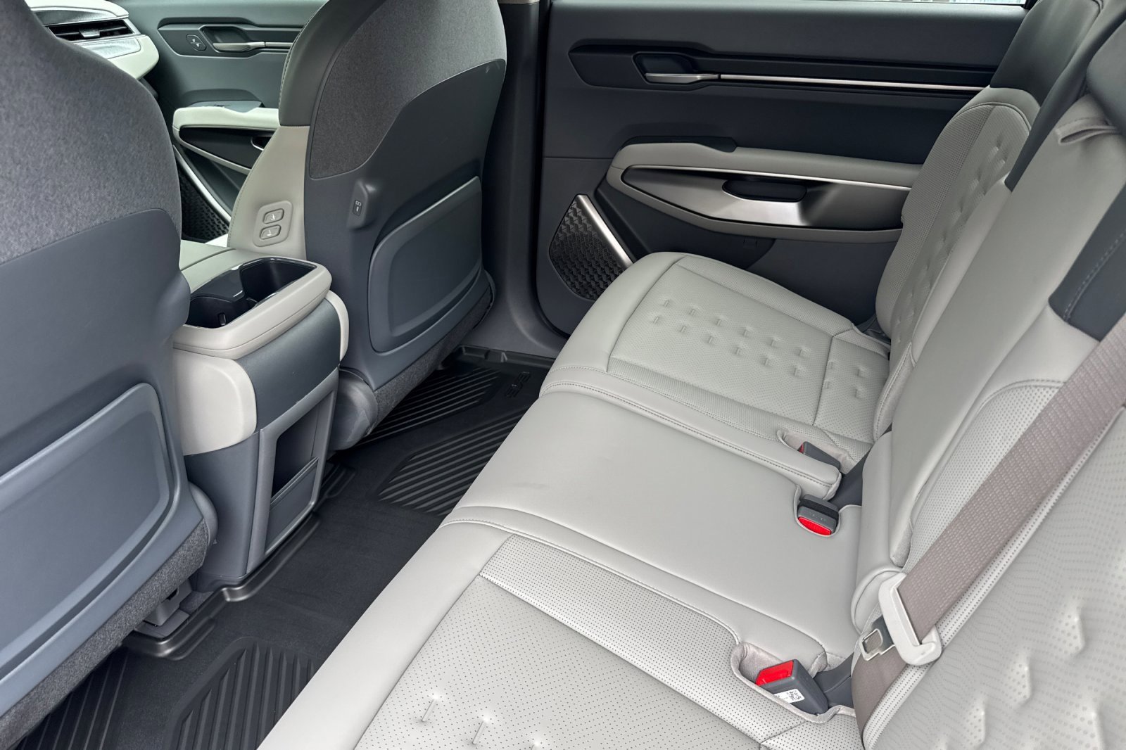 New 2026 Kia EV9 Wind image 8