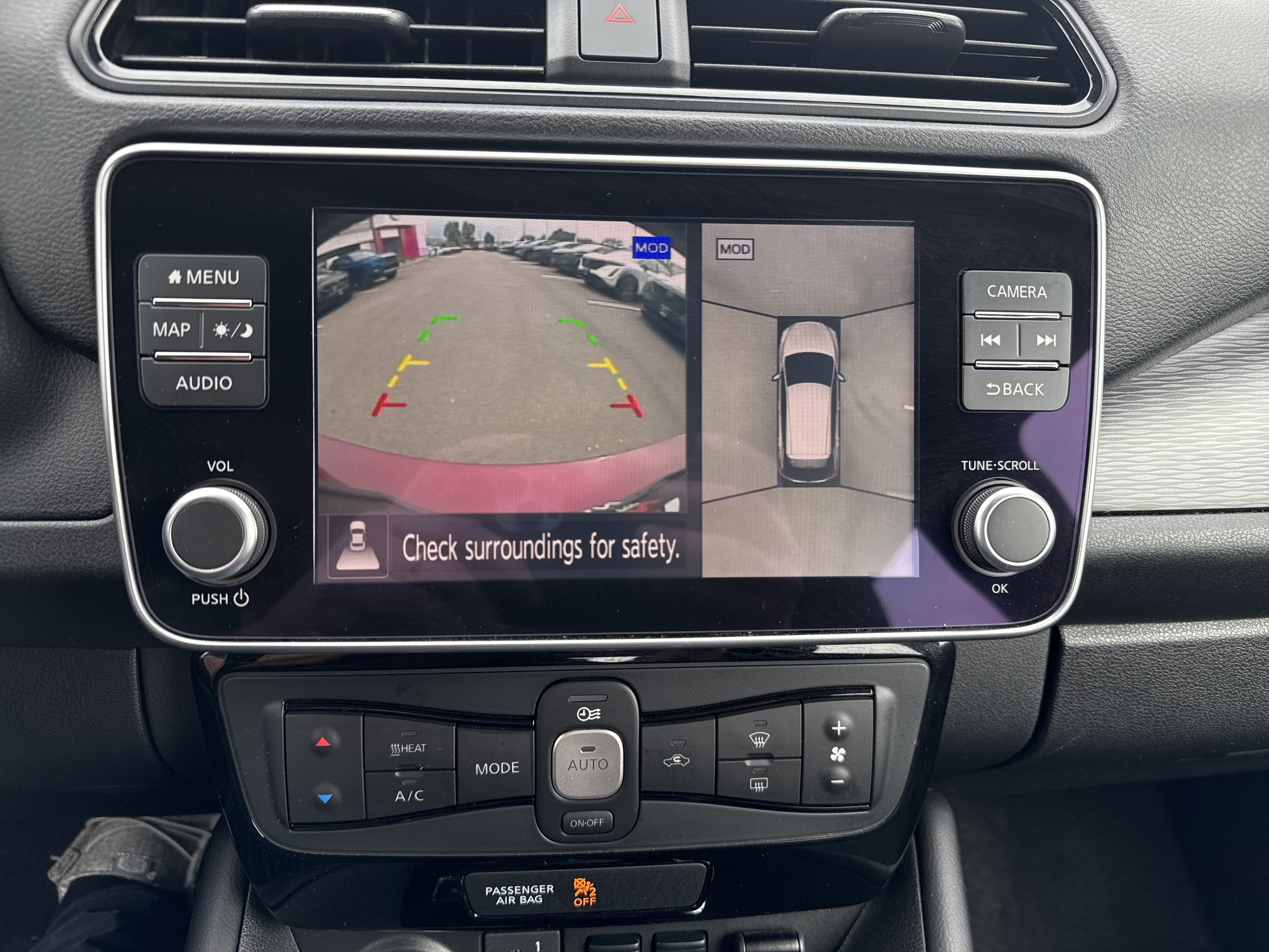 Certified 2025 Nissan Leaf SV Plus FWD image 22
