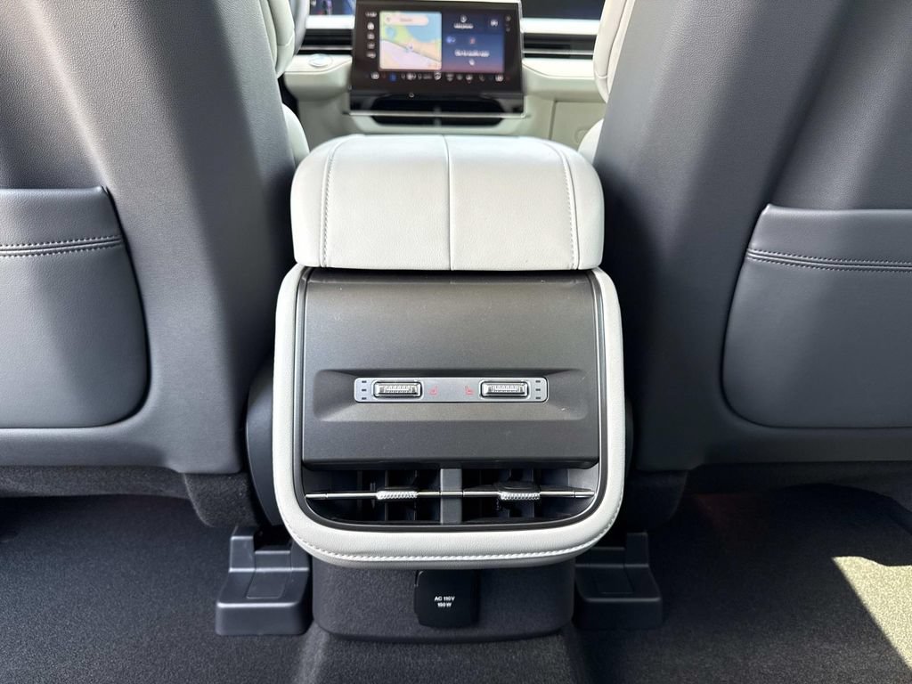 New 2026 Lincoln Nautilus Reserve AWD/4WD image 16