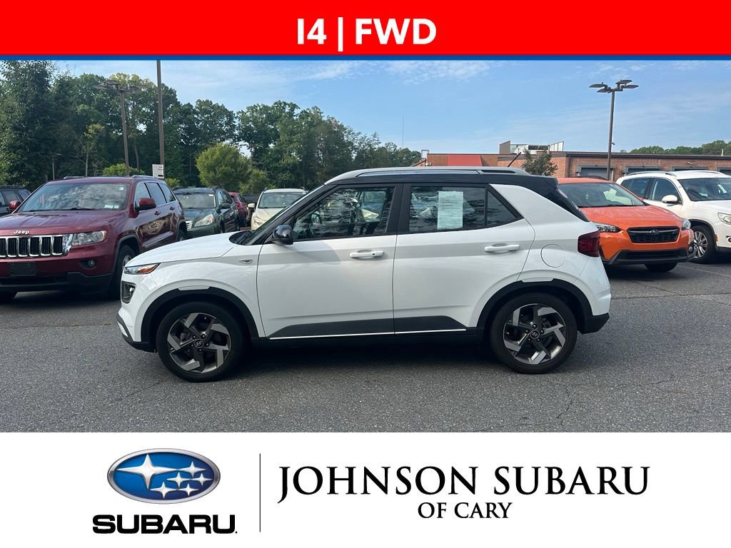 Used 2023 Hyundai Venue Limited w/ Cargo Package FWD image 5