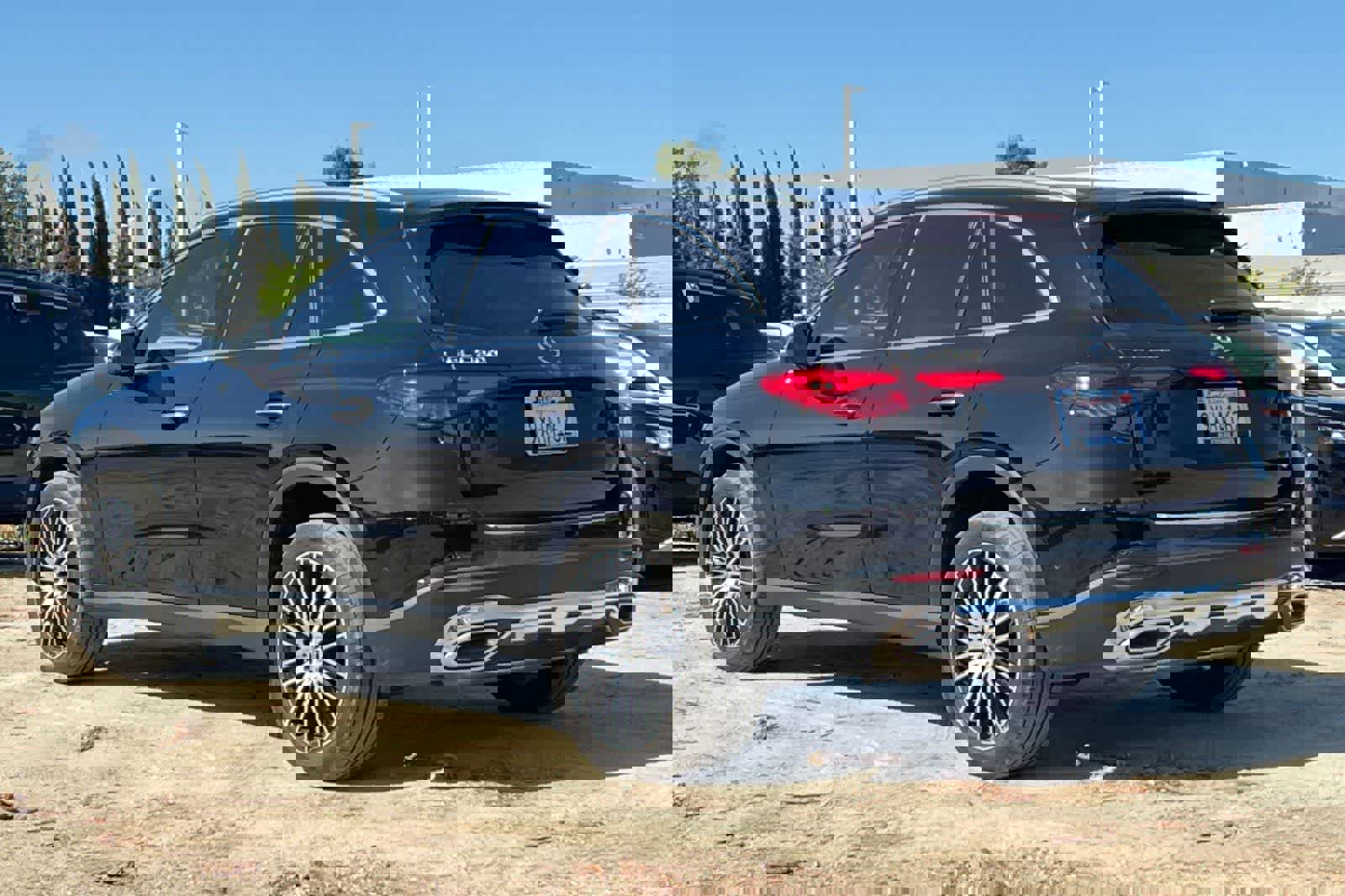 Used 2025 Mercedes-Benz GLC 300 image 7