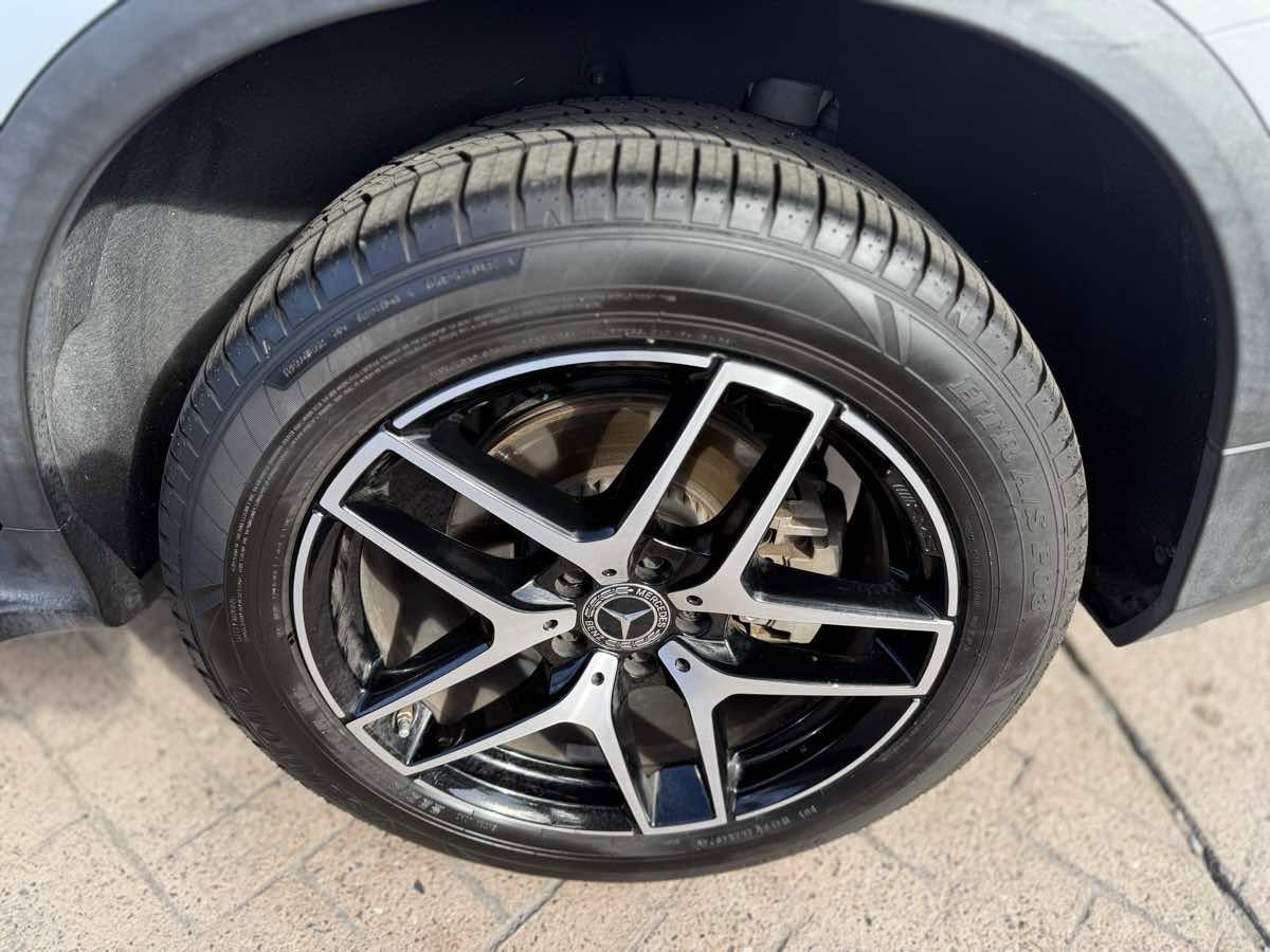 Used 2019 Mercedes-Benz GLC 300 image 42