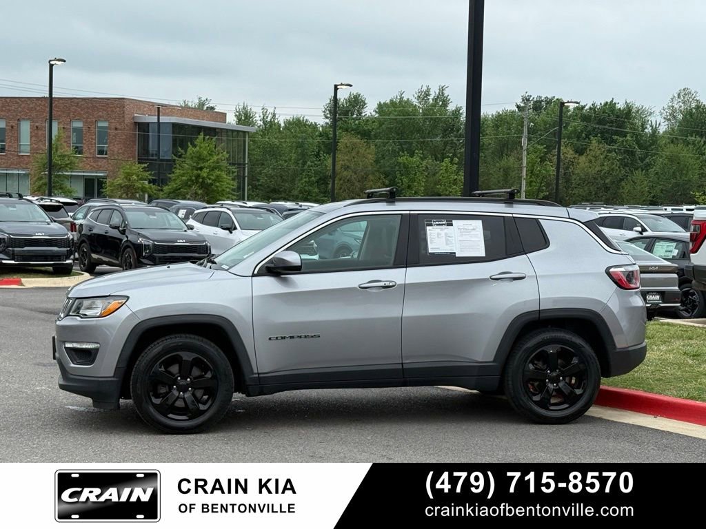 Used 2018 Jeep Compass Latitude w/ Popular Equipment Group image 4