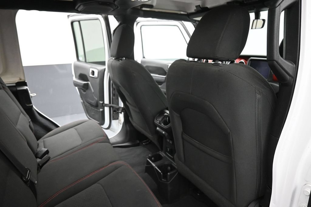 Used 2023 Jeep Wrangler Unlimited Rubicon AWD/4WD image 18