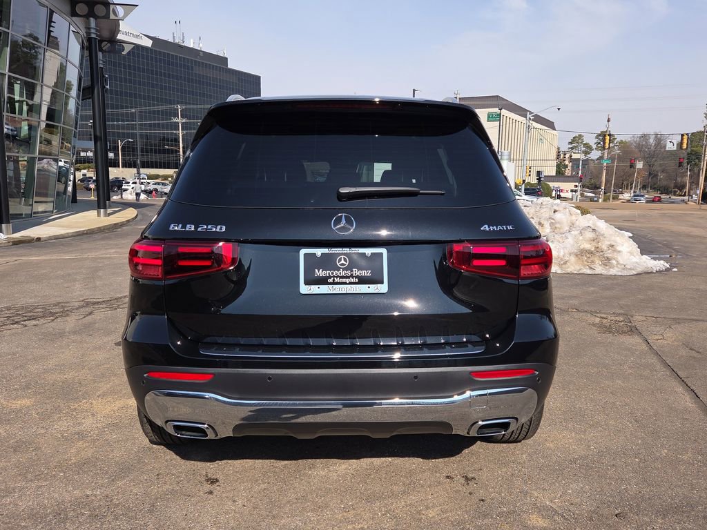 Certified 2026 Mercedes-Benz GLB 250 GLB 250 image 4