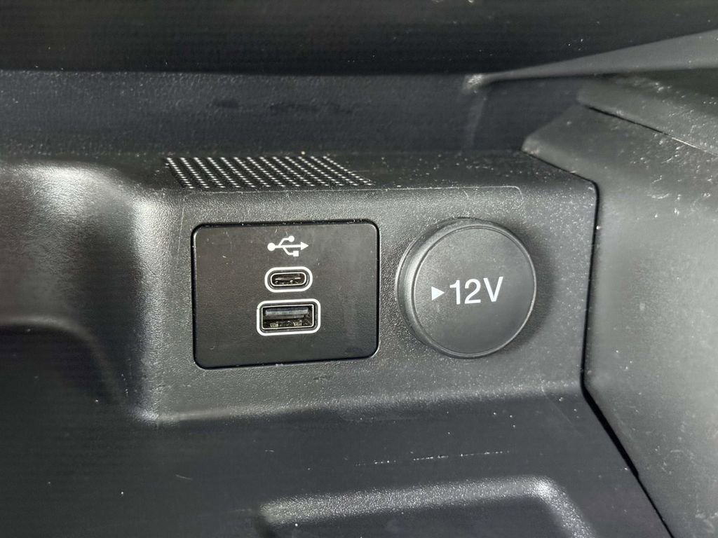 Used 2024 Ford Escape ST-Line w/ Tech Pack #1 AWD/4WD image 8
