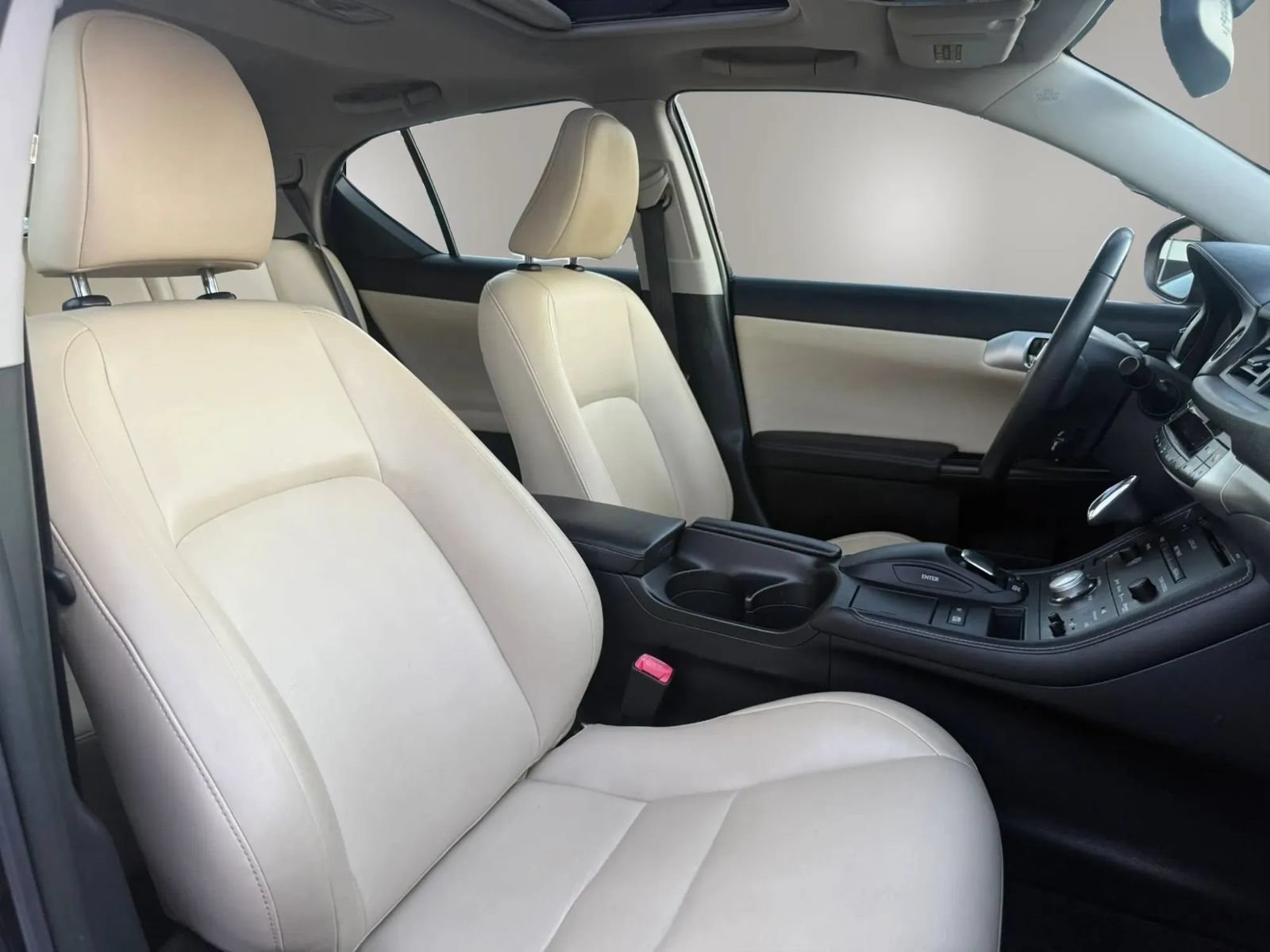 Used 2013 Lexus CT 200h w/ Premium Pkg w/Navigation FWD image 23