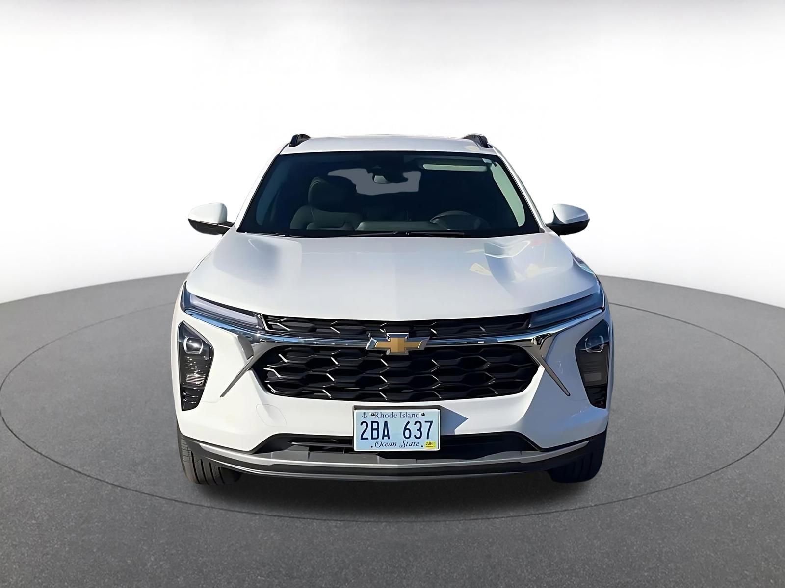 Used 2025 Chevrolet Trax LT image 3