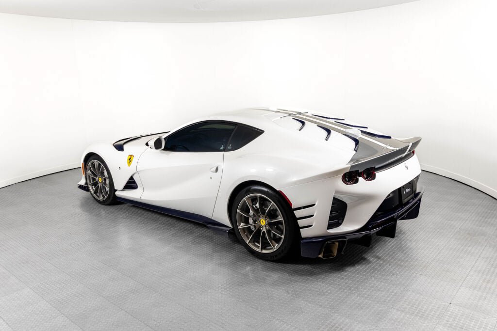 Used 2023 Ferrari 812 Competizione RWD image 11