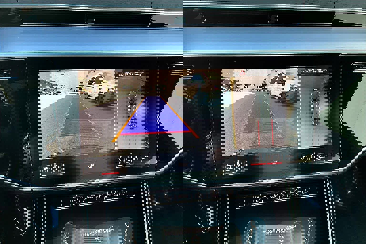 Used 2023 Audi A8 L 3.0T image 26