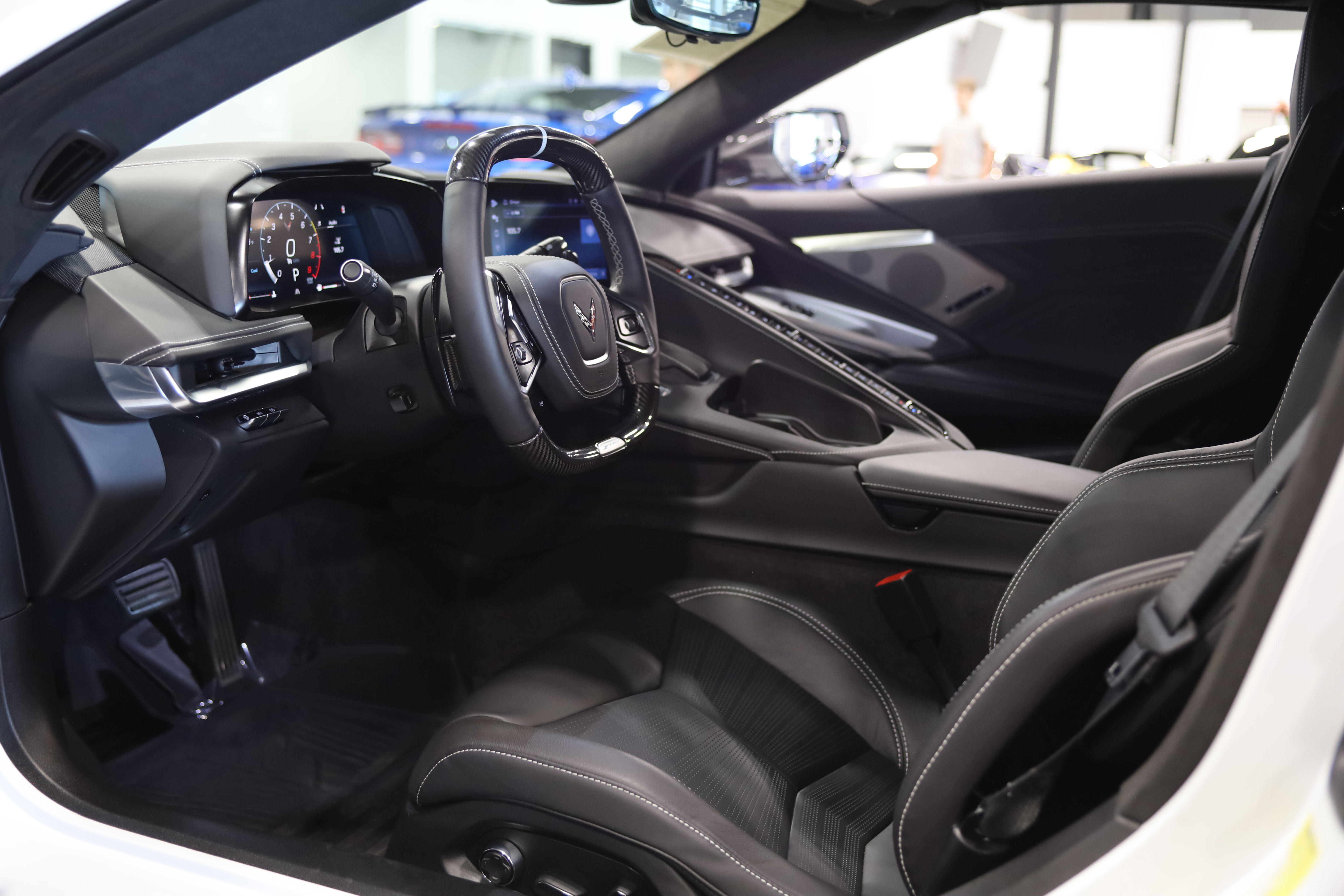 Used 2024 Chevrolet Corvette Z06 w/ Z07 Performance Package RWD image 16