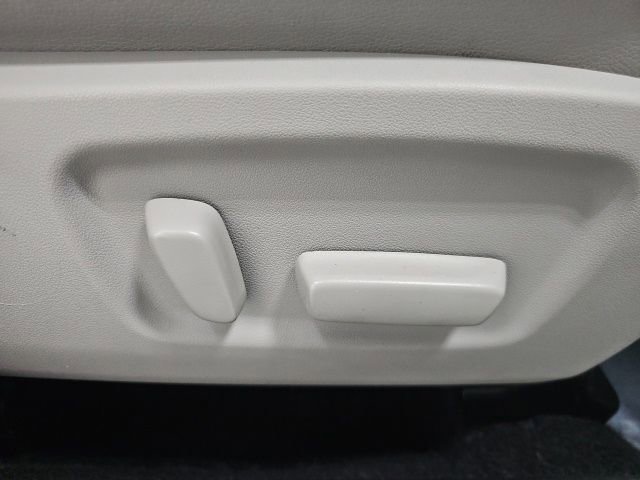 Used 2016 Toyota Highlander Limited w/ Protection Package #3 image 42