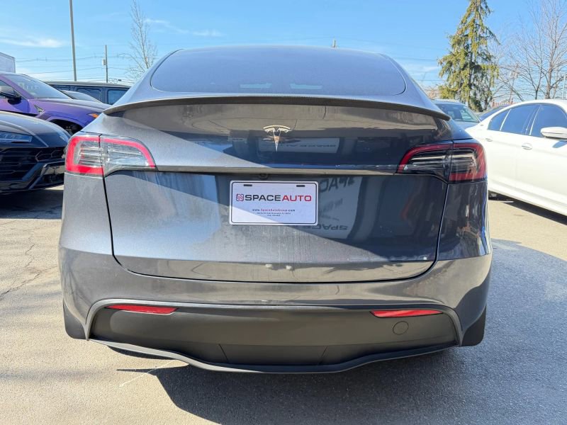 Used 2024 Tesla Model Y Long Range image 6