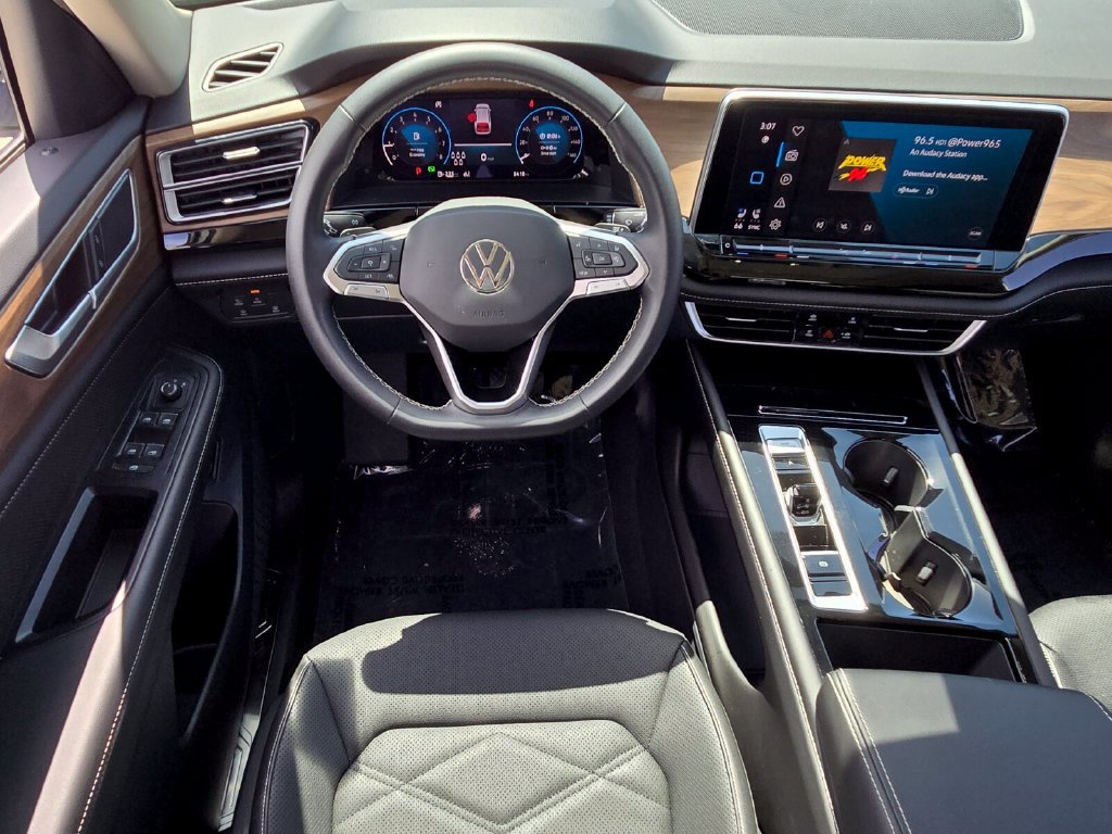Certified 2026 Volkswagen Atlas SE w/ Panoramic Sunroof Package FWD image 12
