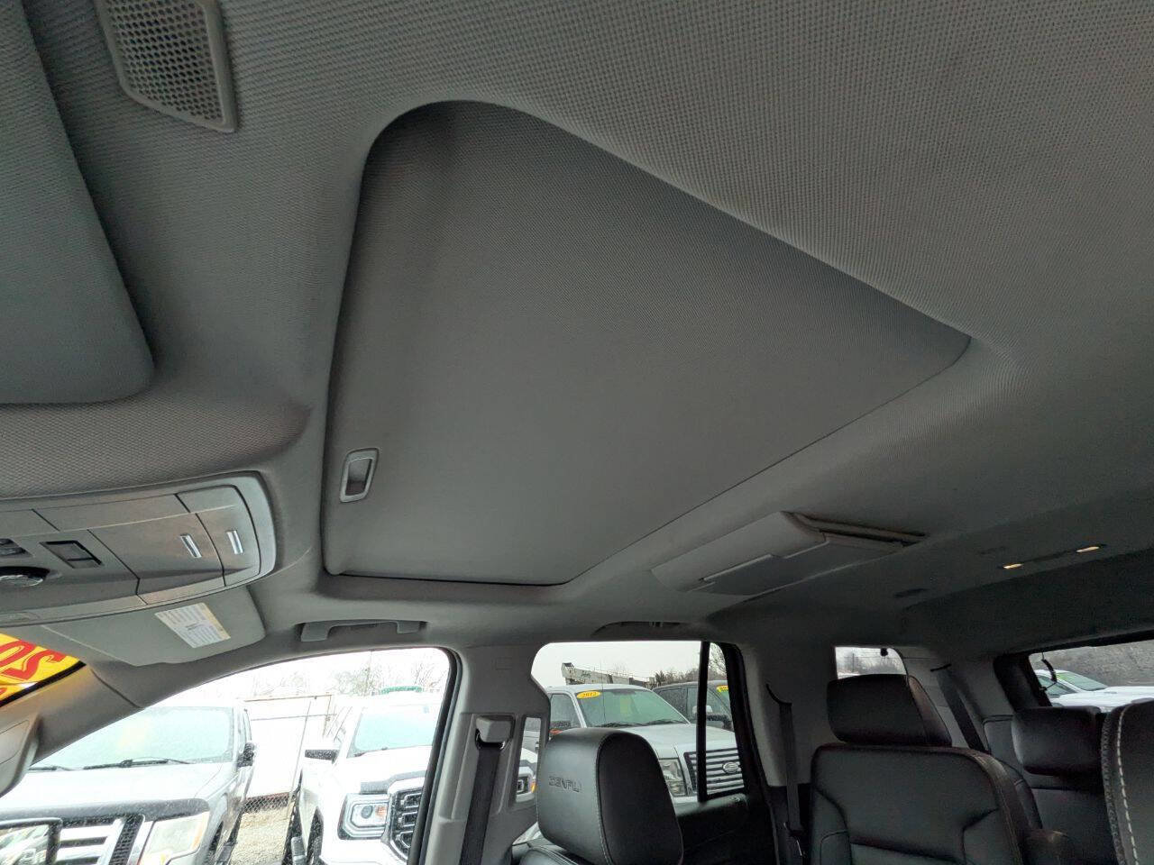 Used 2018 GMC Yukon Denali image 14
