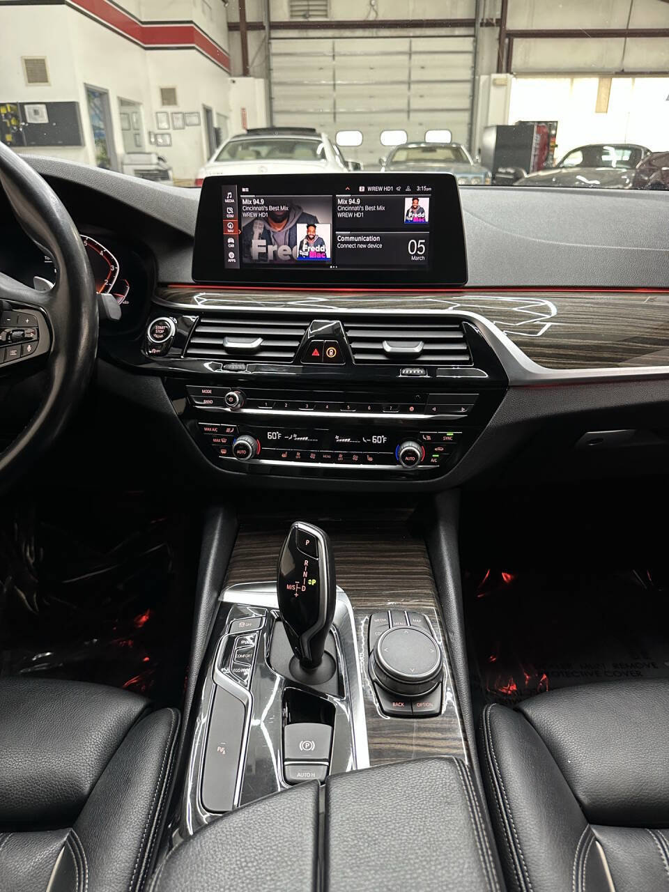 Used 2020 BMW 530i w/ Convenience Package image 26