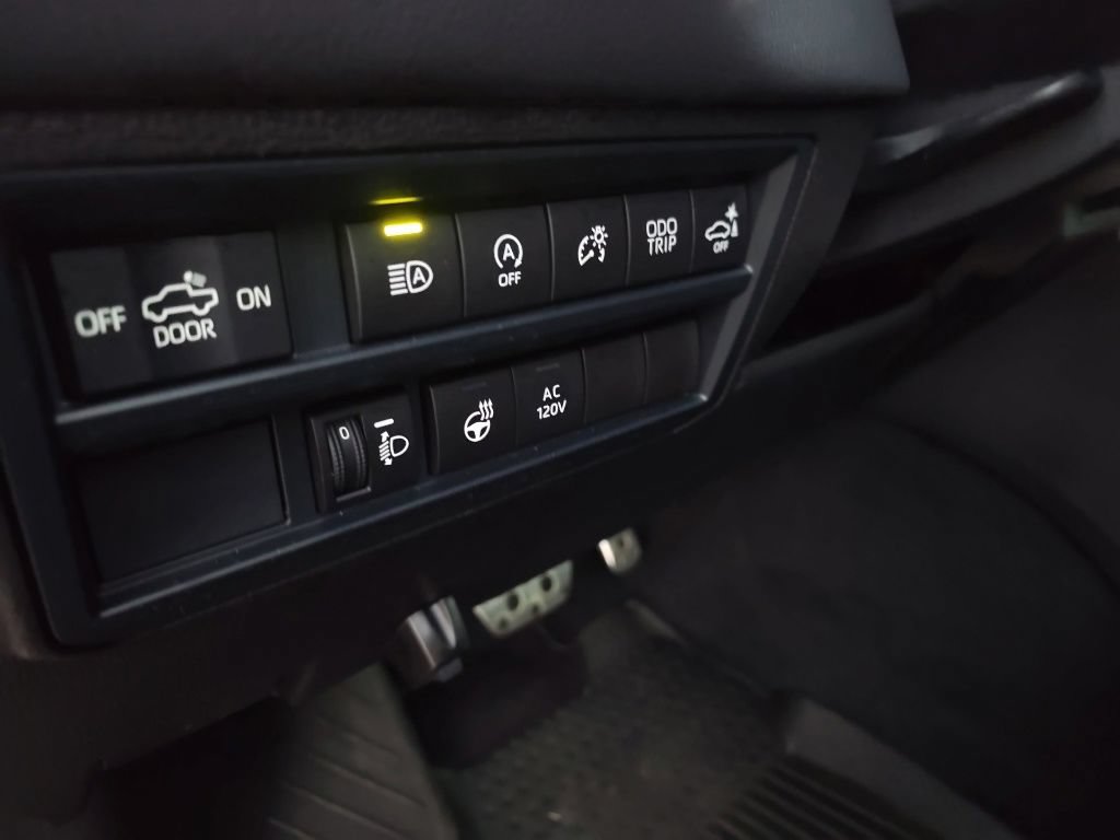 Used 2025 Toyota Tundra Limited w/ TRD Off-Road Package AWD/4WD image 11