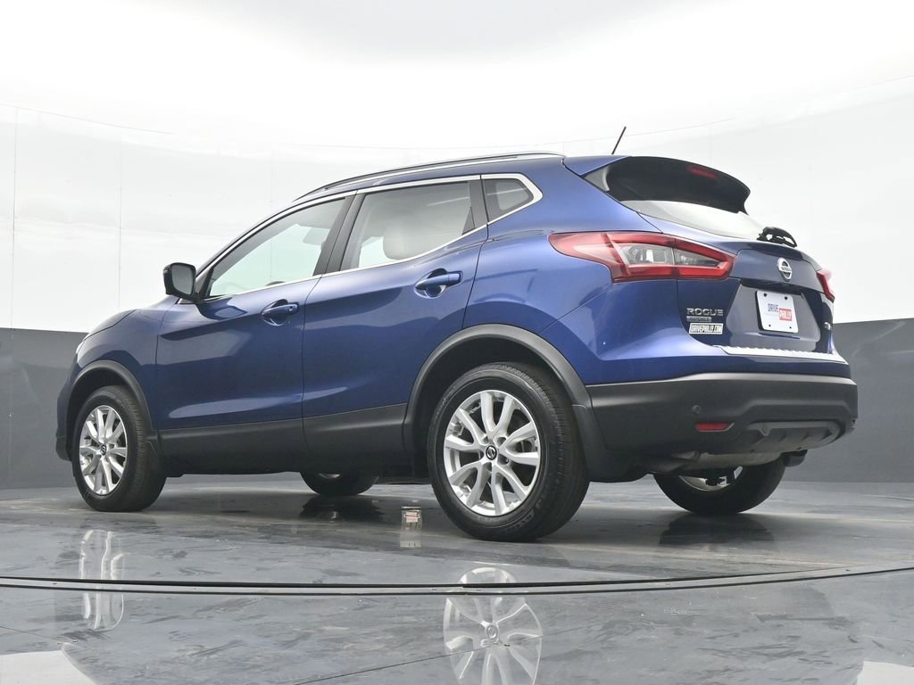 Used 2022 Nissan Rogue Sport SV w/ Technology Package image 28