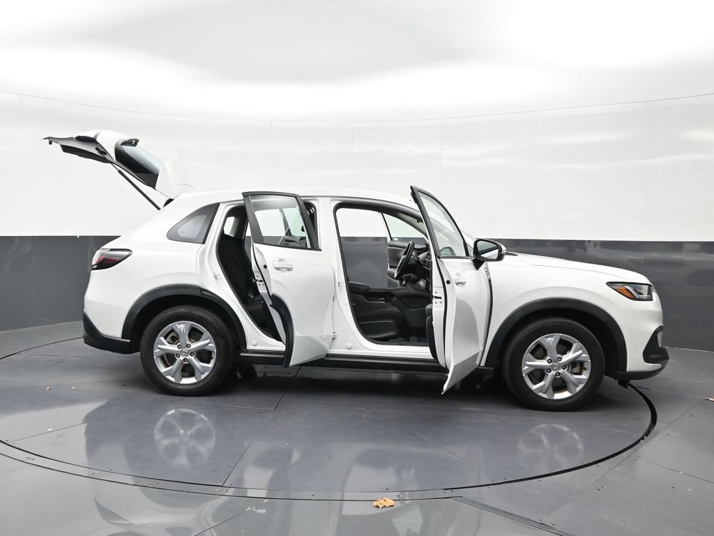 Used 2023 Honda HR-V LX image 22