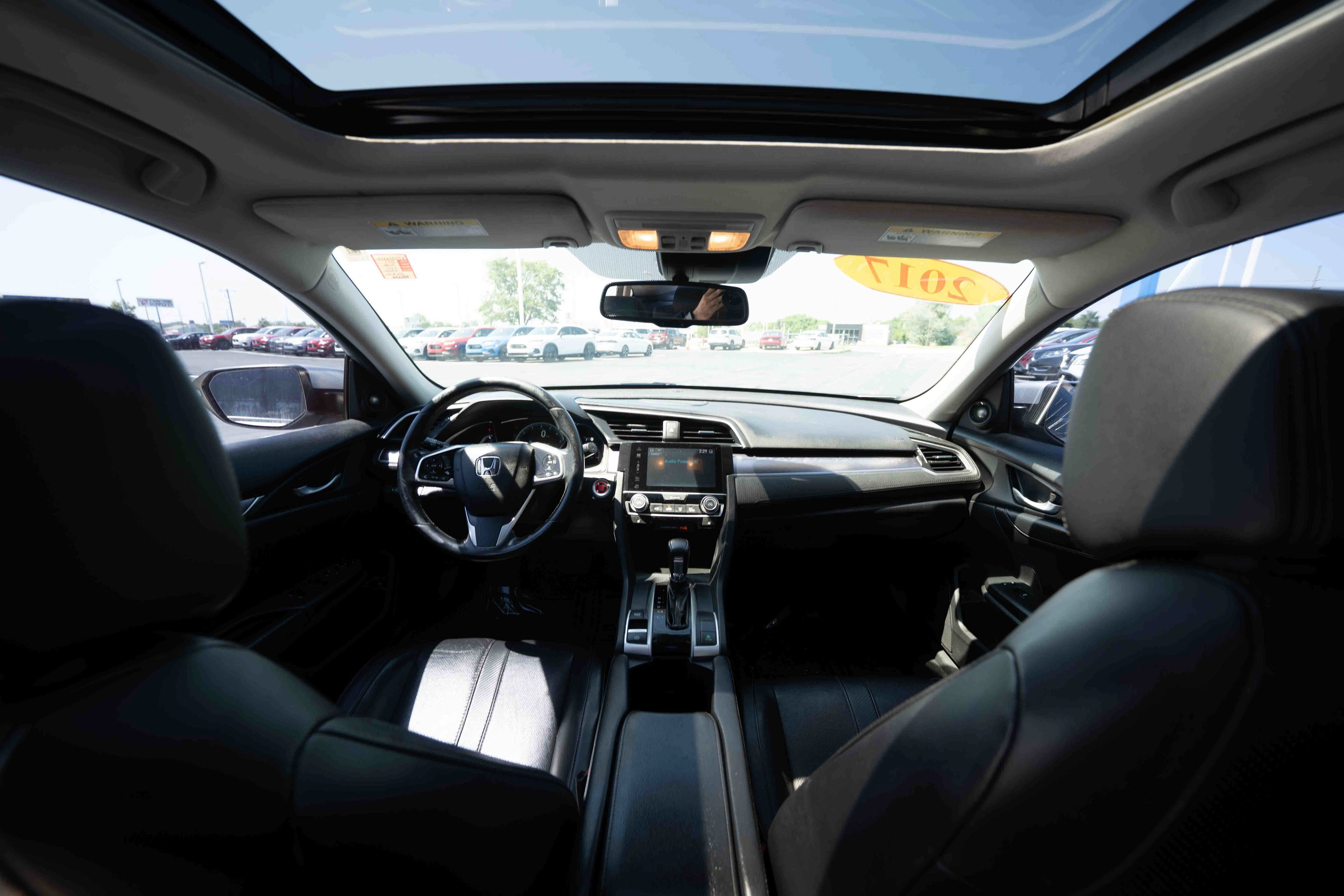 Used 2017 Honda Civic Touring image 19