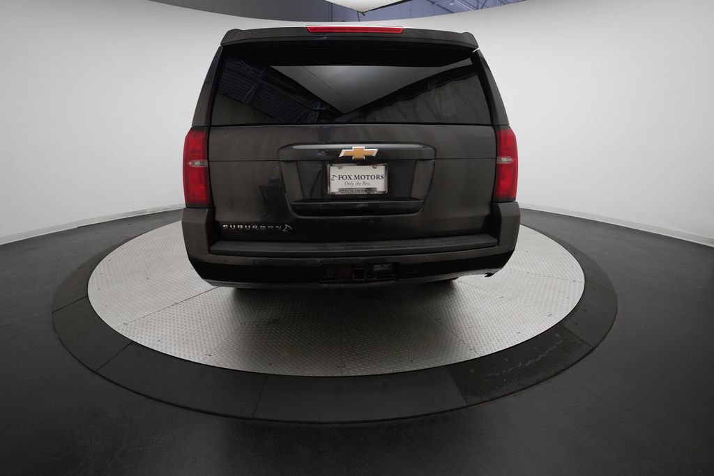 Used 2017 Chevrolet Suburban LT image 27