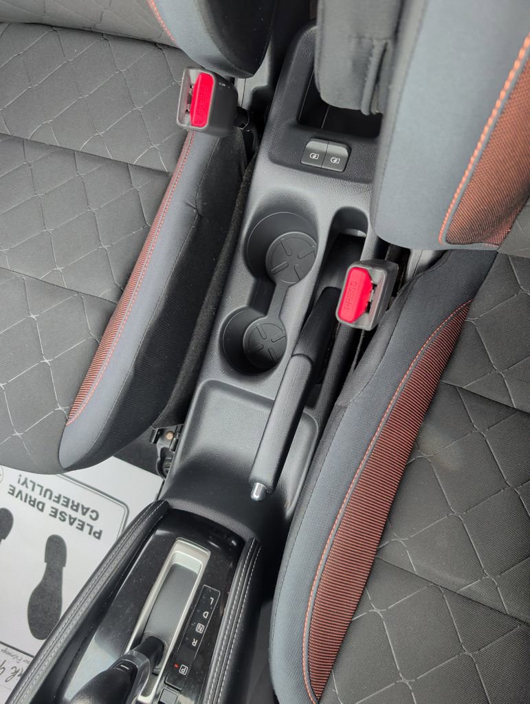 Used 2019 Nissan Kicks SR FWD image 17