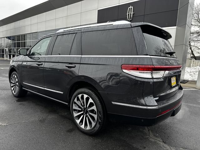 Used 2024 Lincoln Navigator Reserve image 7