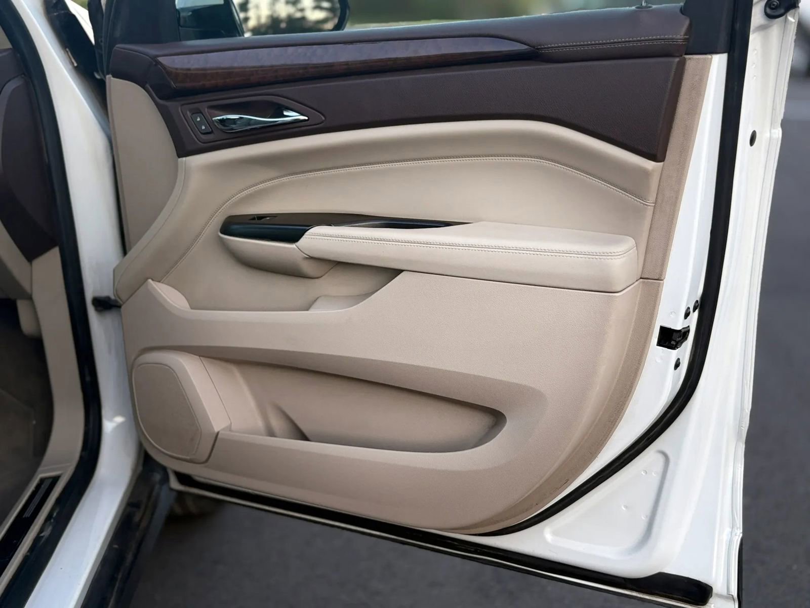 Used 2012 Cadillac SRX Performance FWD image 14