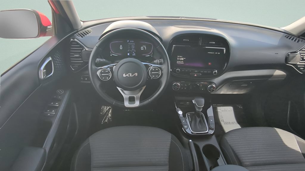 Used 2023 Kia Soul EX FWD image 11