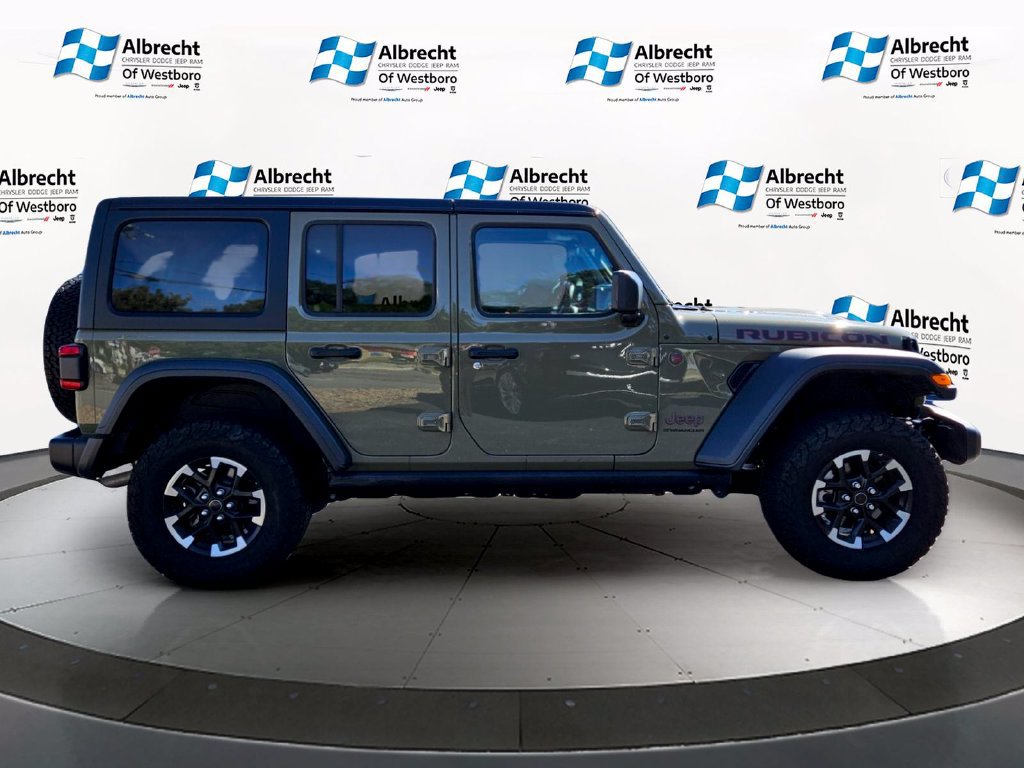 Used 2025 Jeep Wrangler Unlimited Rubicon AWD/4WD image 6