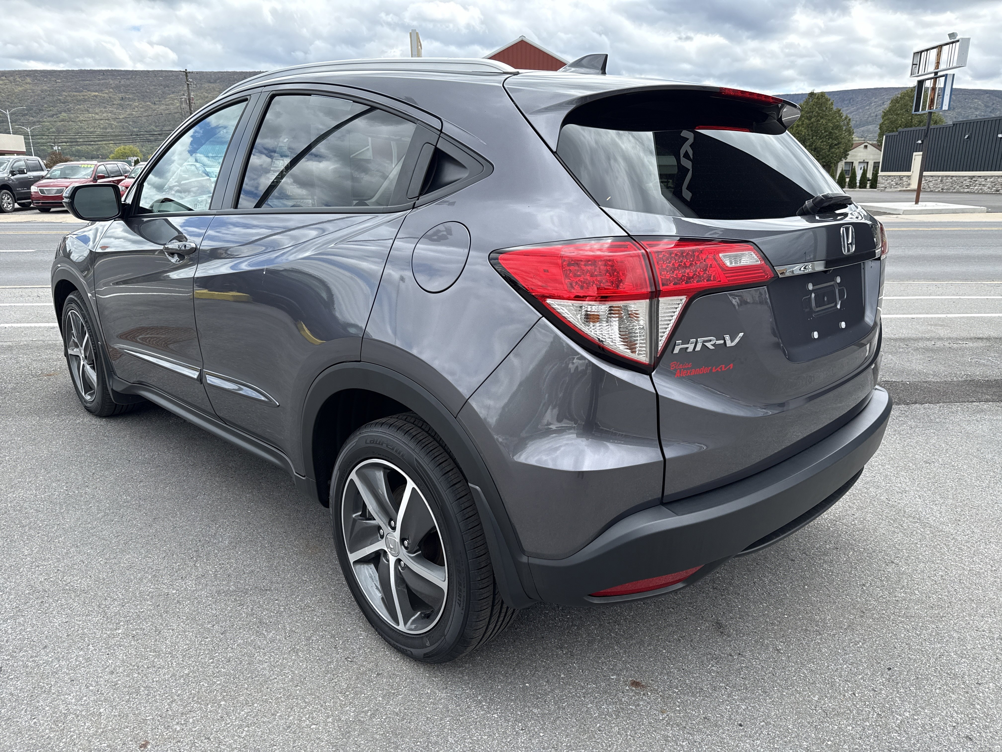 Used 2022 Honda HR-V EX image 6