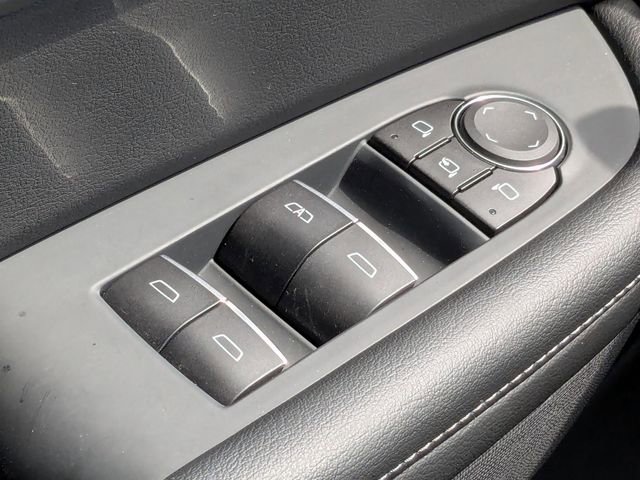 Used 2025 Buick Enclave Sport Touring w/ Power Package image 25