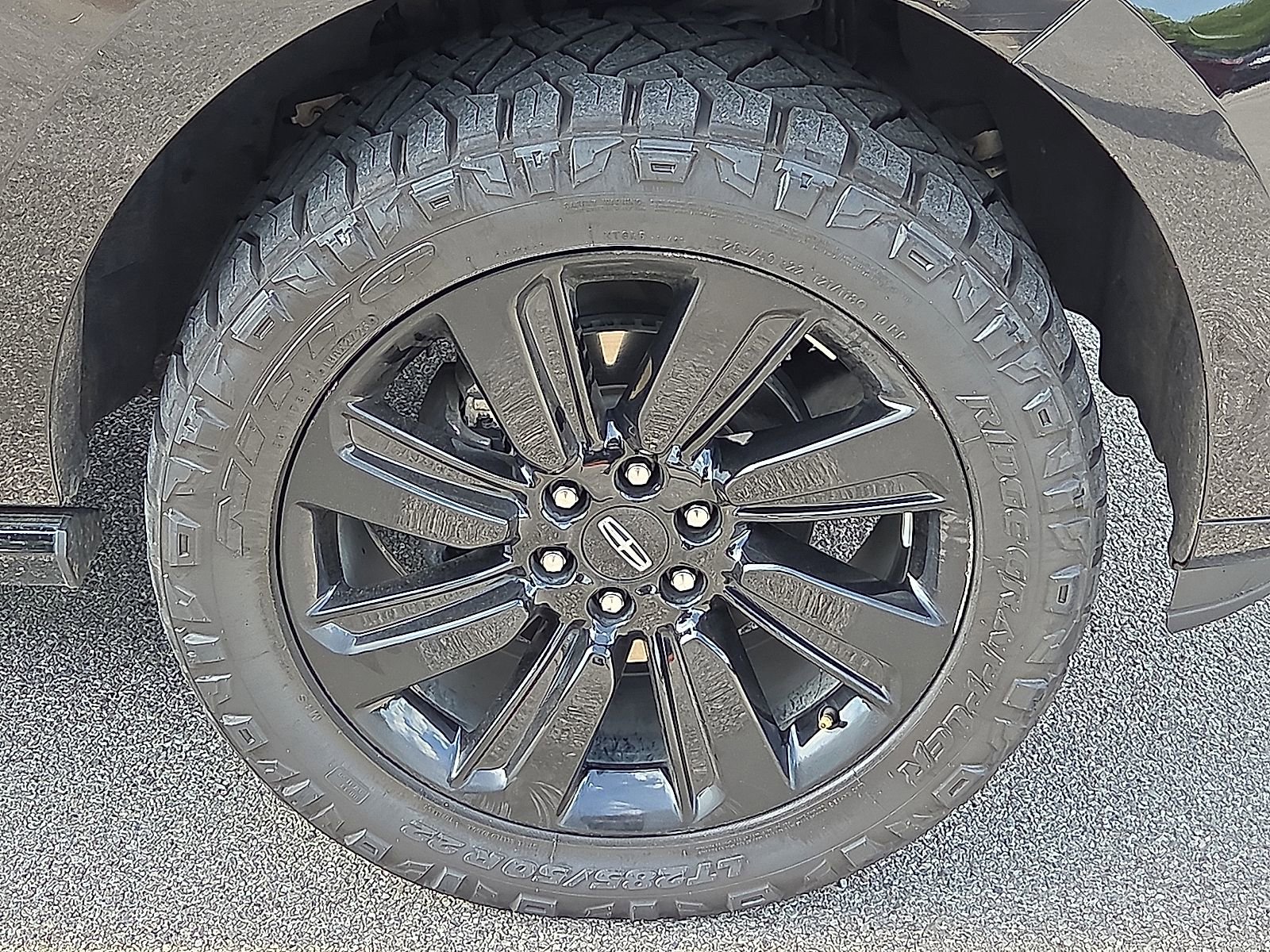 Used 2024 Lincoln Navigator L Reserve AWD/4WD image 7