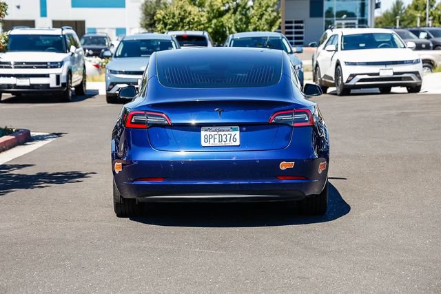 Used 2020 Tesla Model 3 Standard Range Plus RWD image 4