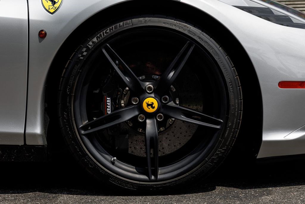 Used 2015 Ferrari 458 Speciale Coupe image 11