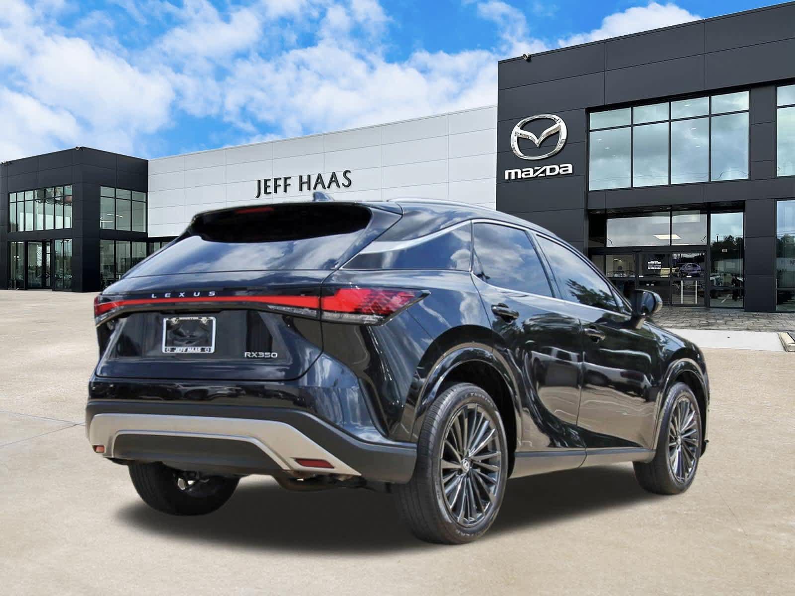 Used 2025 Lexus RX 350 Premium w/ Convenience Package FWD image 3