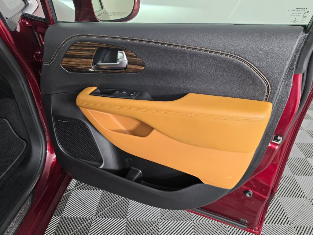 Used 2022 Chrysler Pacifica Pinnacle FWD image 37