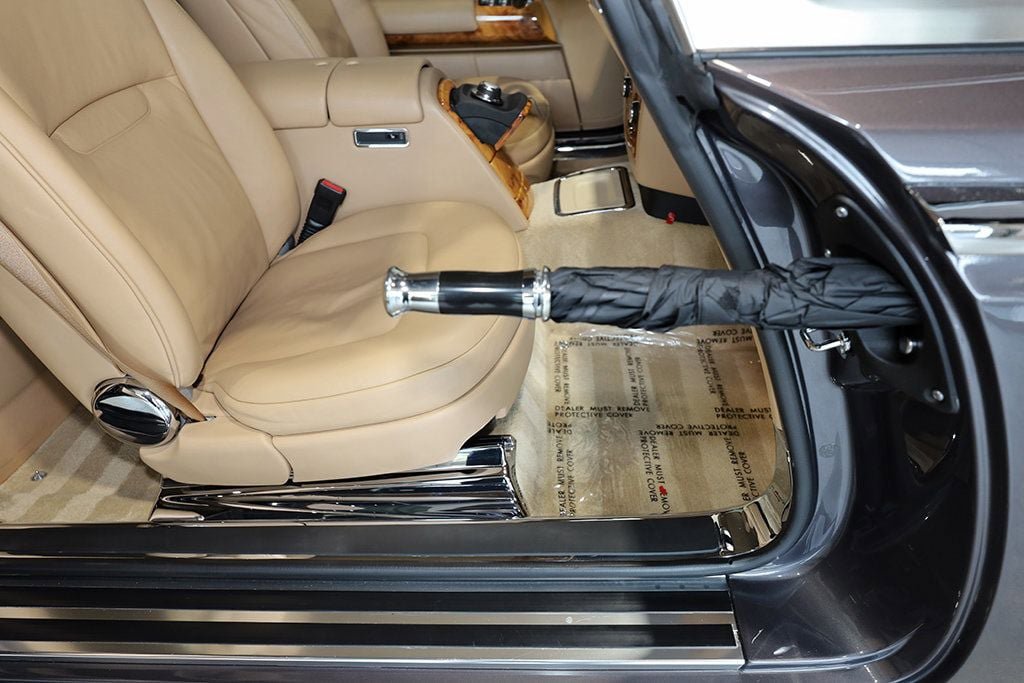 Used 2010 Rolls-Royce Phantom Coupe RWD image 15