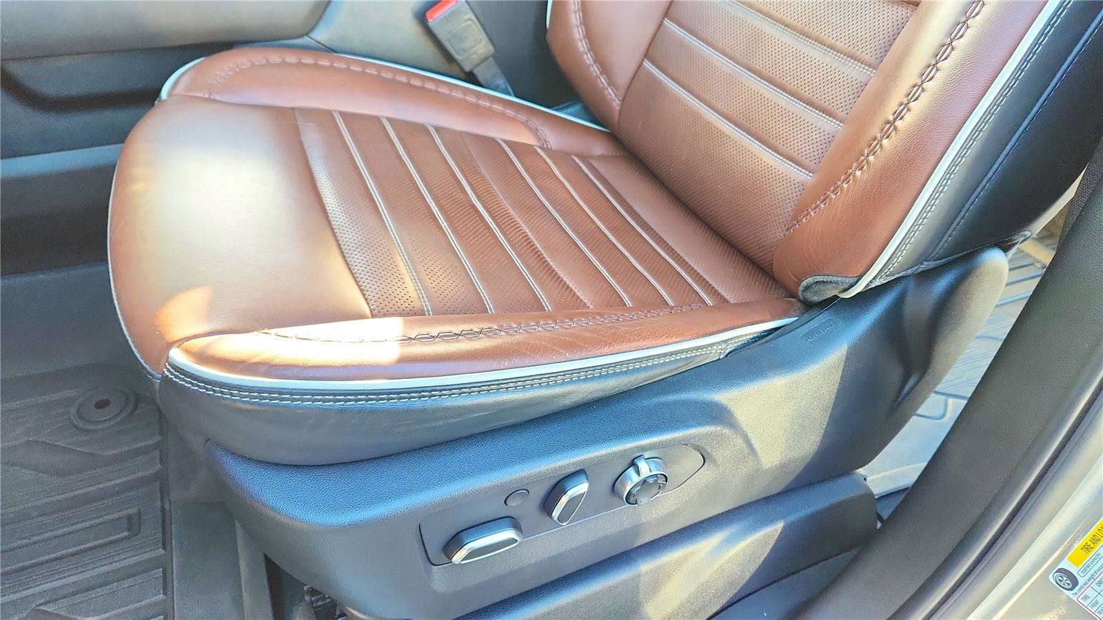 Used 2024 GMC Sierra 2500 Denali Ultimate image 11