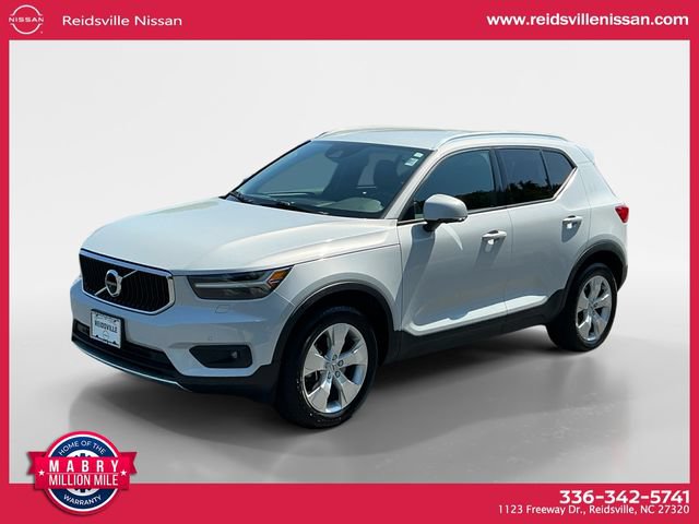 Used 2022 Volvo XC40 T5 Momentum AWD/4WD image 1
