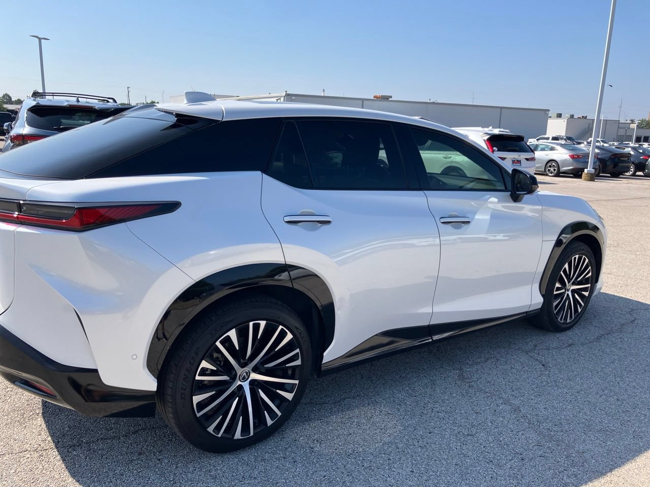 Used 2023 Lexus RZ 450e Premium w/ Technology Package AWD/4WD image 4